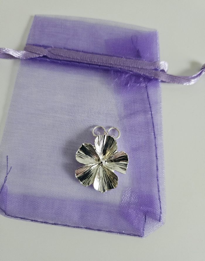 Pendentif fleur - photo numéro 2