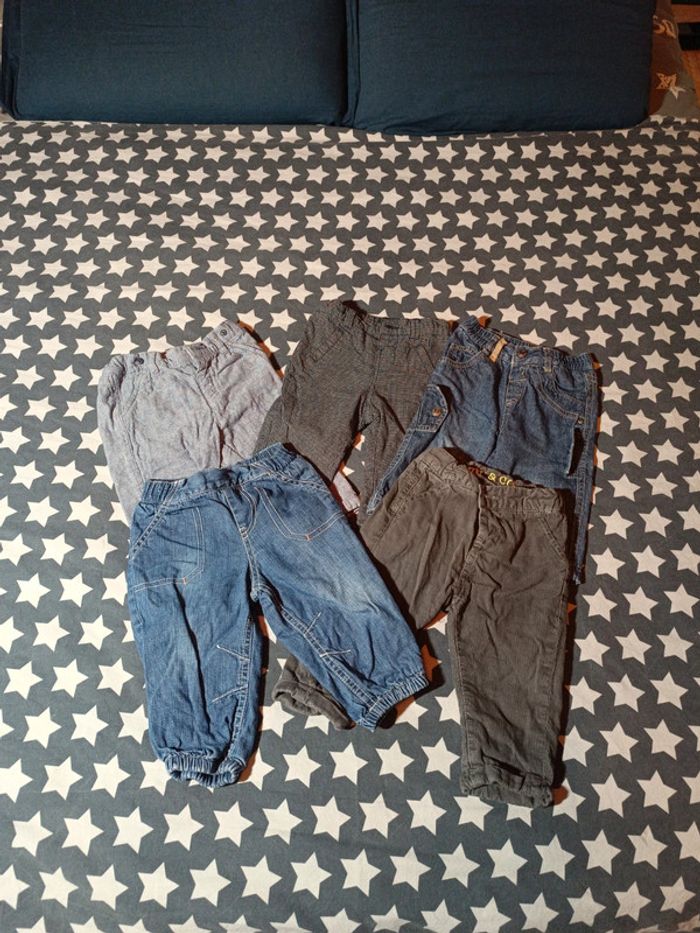 Lot de 5 pantalons T9 mois en bon état