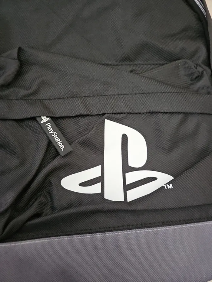 Sac à dos PlayStation neuf - photo numéro 3