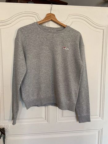 Sweat gris Fila comme neuf taille XS
