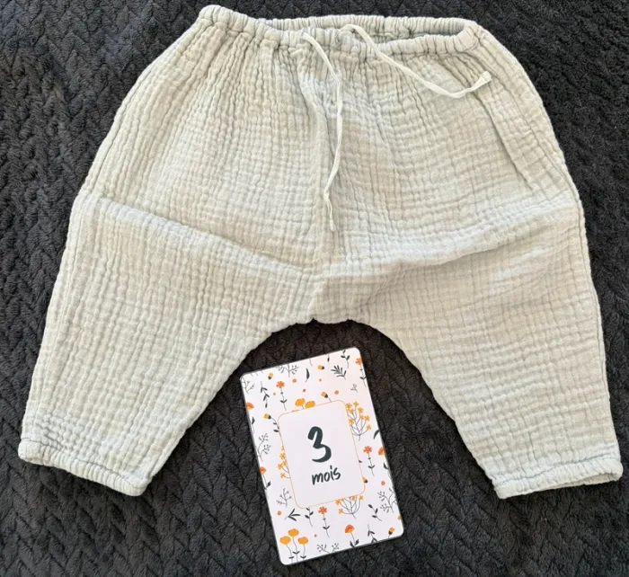 Pantalon gaz de coton 3 mois Bout’chou