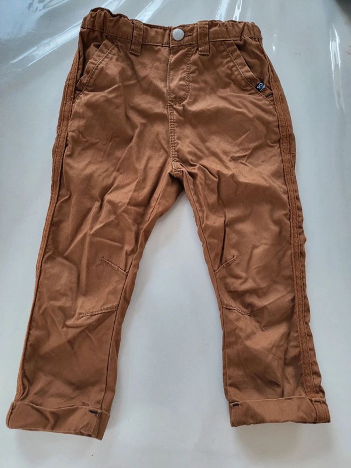 Pantalon Obaibi taille 23 mois