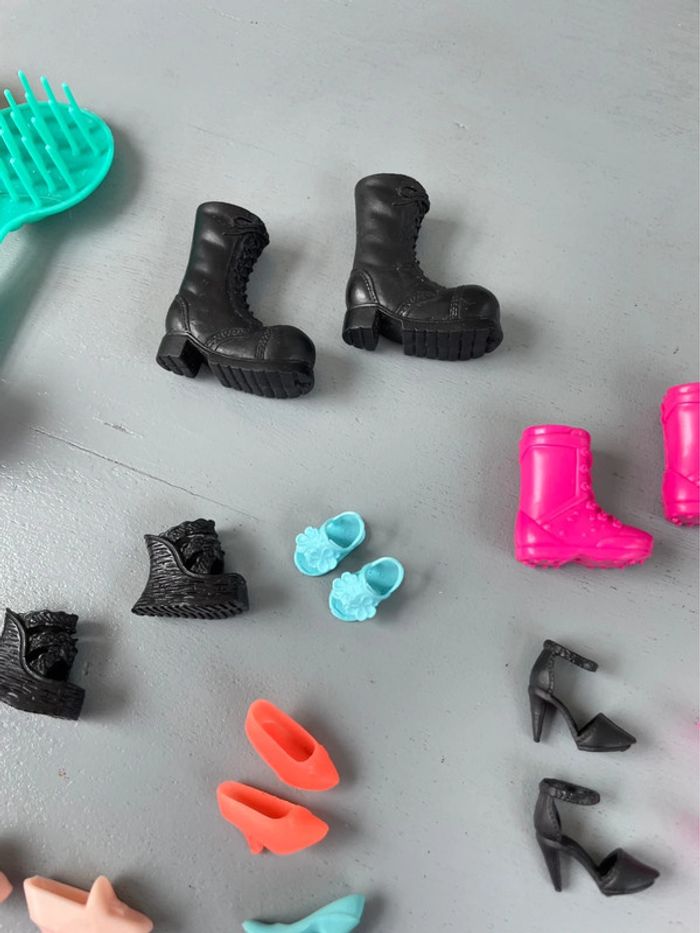 Lot accessoires Barbie - photo numéro 4
