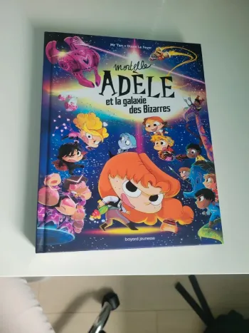 Livre Mortelle Adèle et la galaxie des bizarre