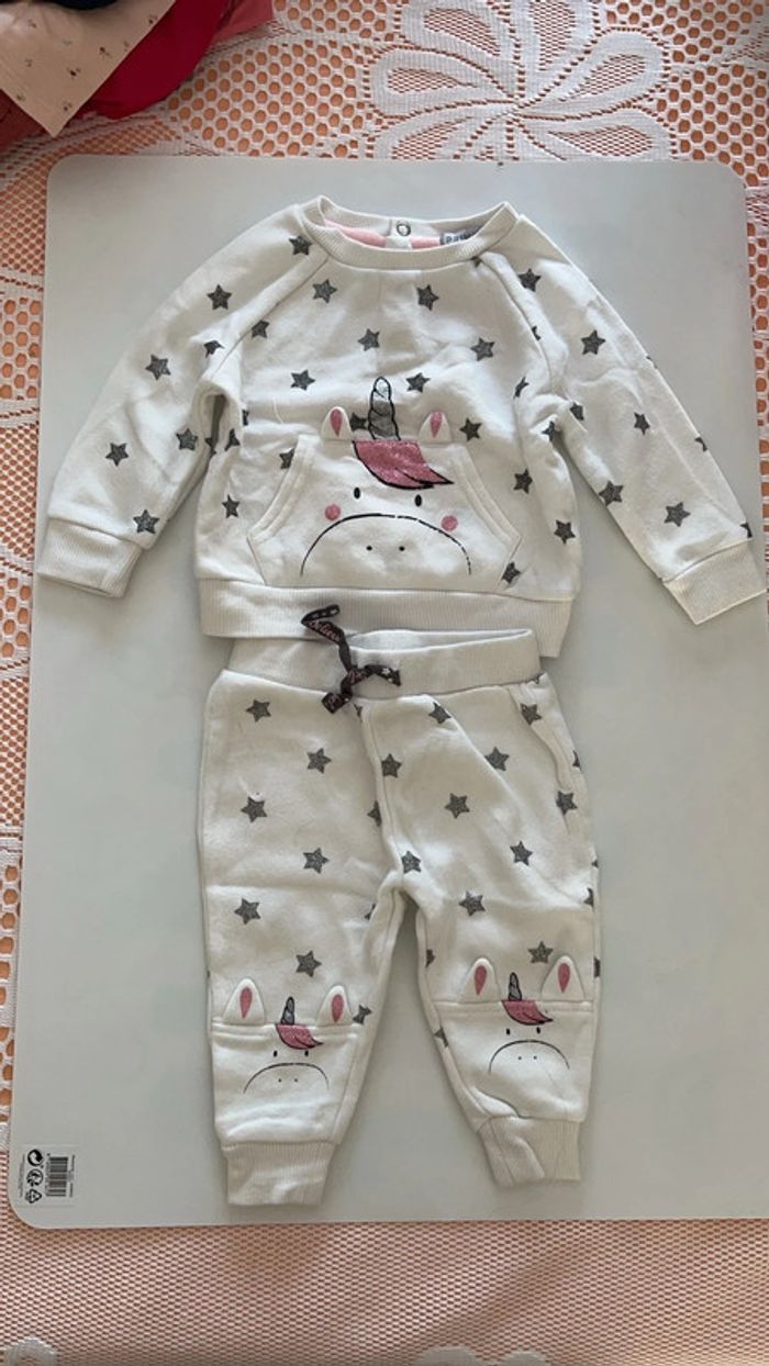 Ensemble survêtement