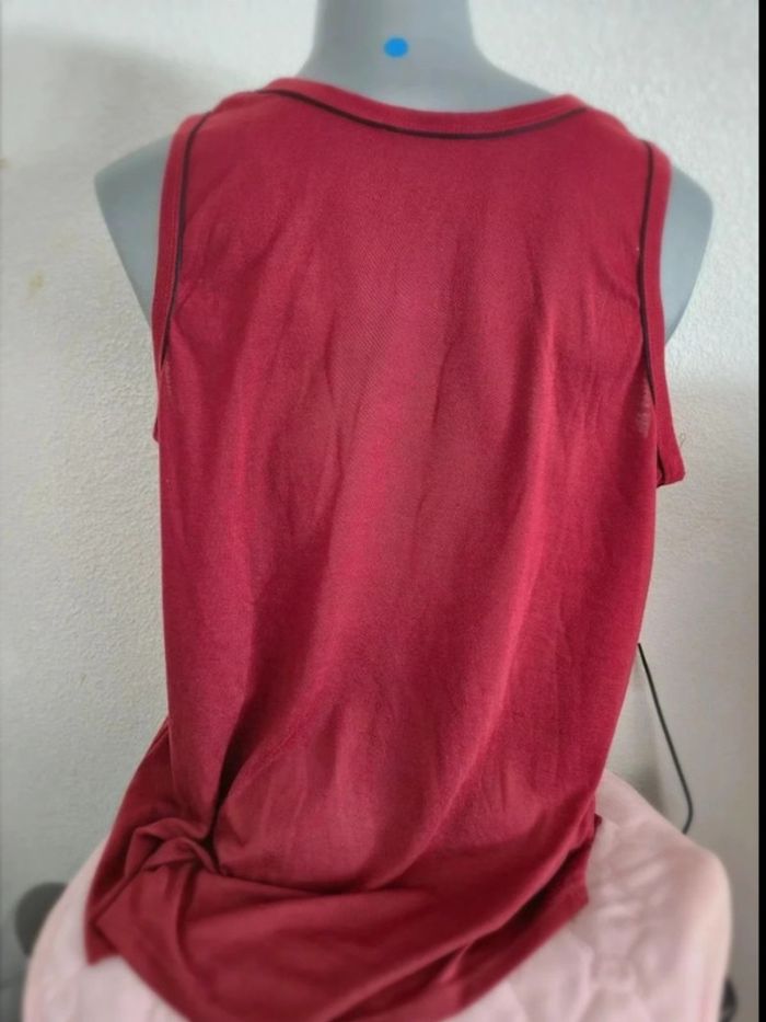 Débardeur bordeaux en excellente etat Taille XXL - photo numéro 2