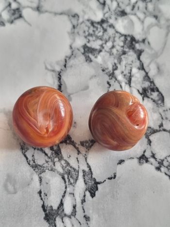 Boucle d'oreille ronde marron clips vintage