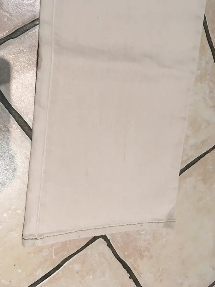 Superbe pantalon jamais porté en 42 avec étiquettes - photo numéro 11