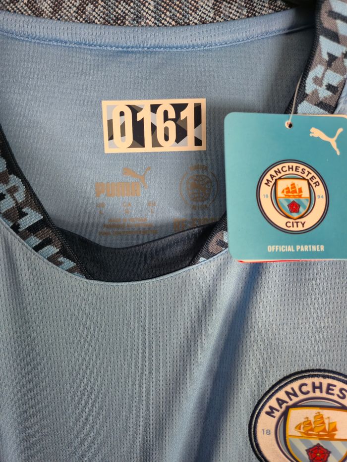 Maillot de foot Manchester city neuf - photo numéro 3