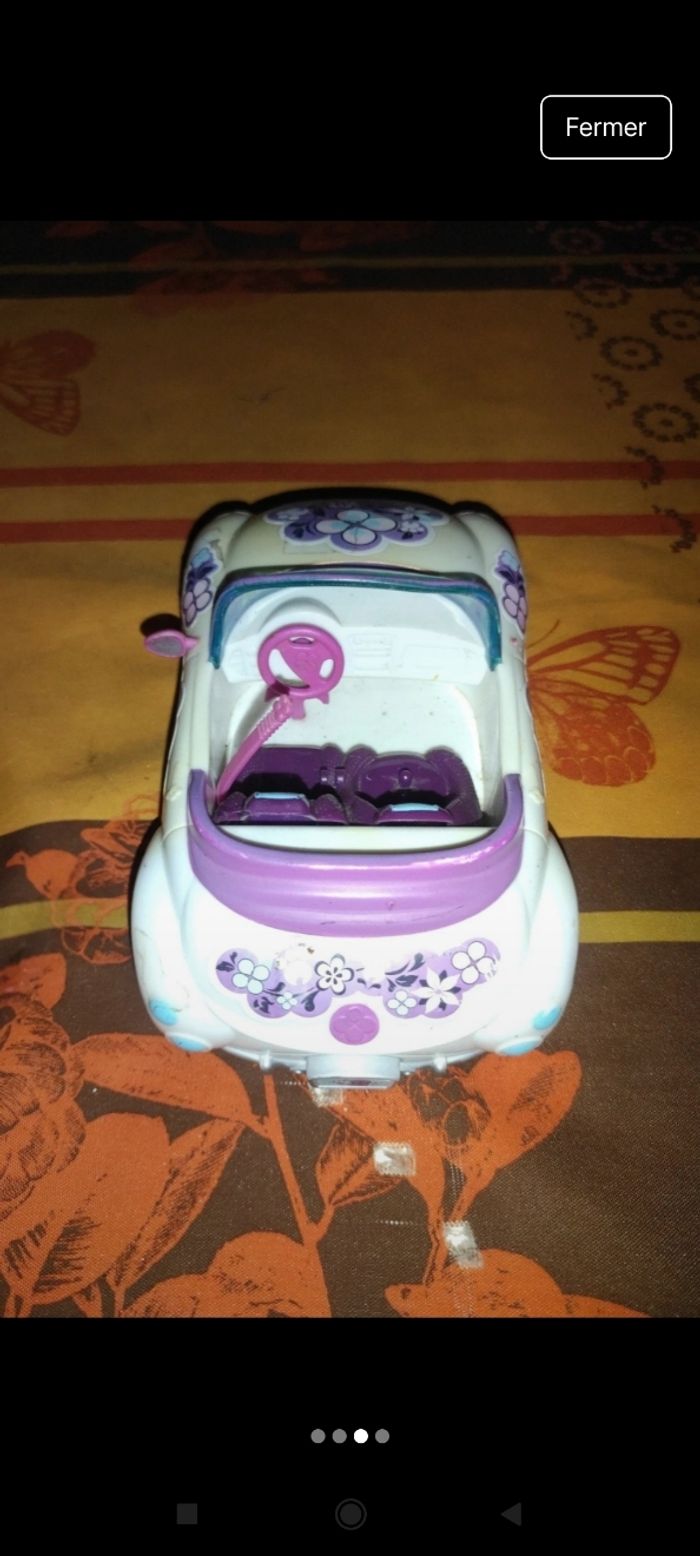 Voiture 
Hasbro 
J50 - photo numéro 3