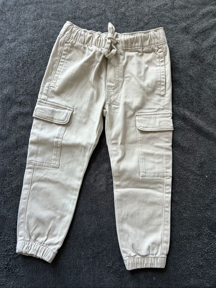 Pantalon beige avec poches