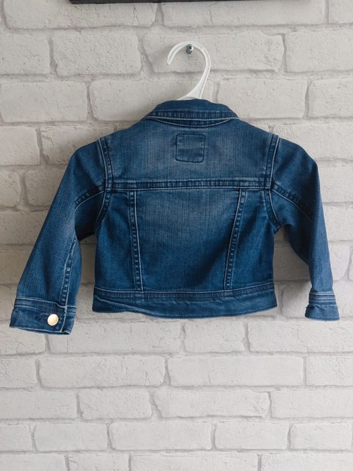 Veste en jeans Oshkosh  taille 12
mois - photo numéro 2