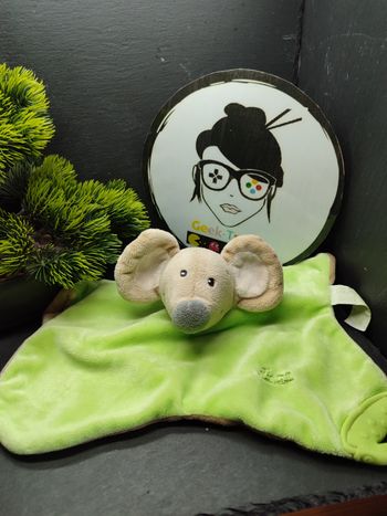 Doudou plat souris beige vert tiamo collection dentition gris Marron Crème  