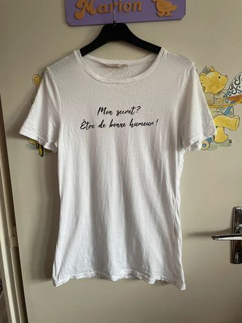 Tee shirt blanc à manches courtes avec inscription, taille S, marque Les Bonheurs de Sophie