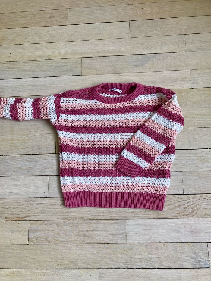 Pull en maille ajourée taille 6 ans