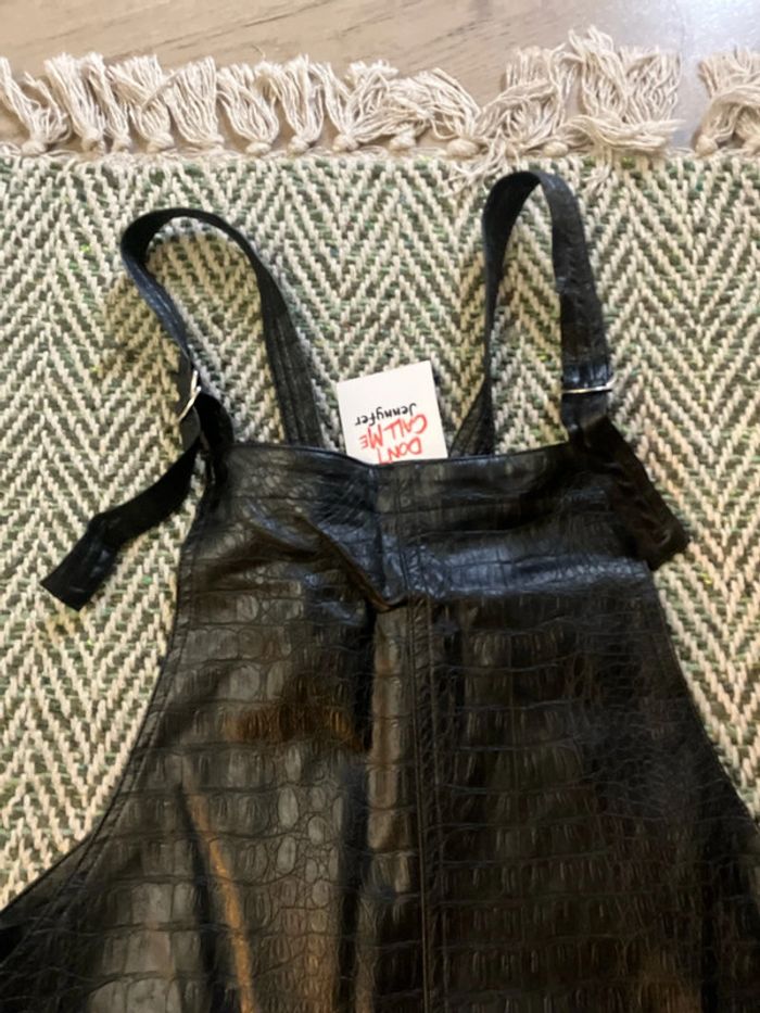 Robe Jennyfer - photo numéro 2