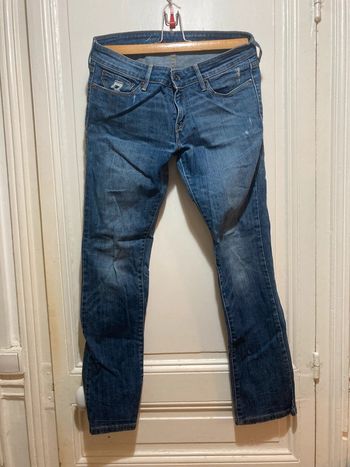 Jean Levis Slight Curve 28x30