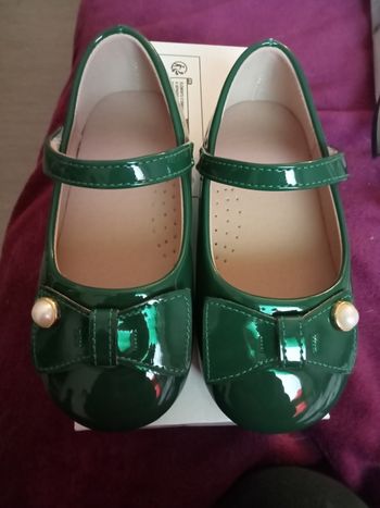 Souliers vernis en cuir
