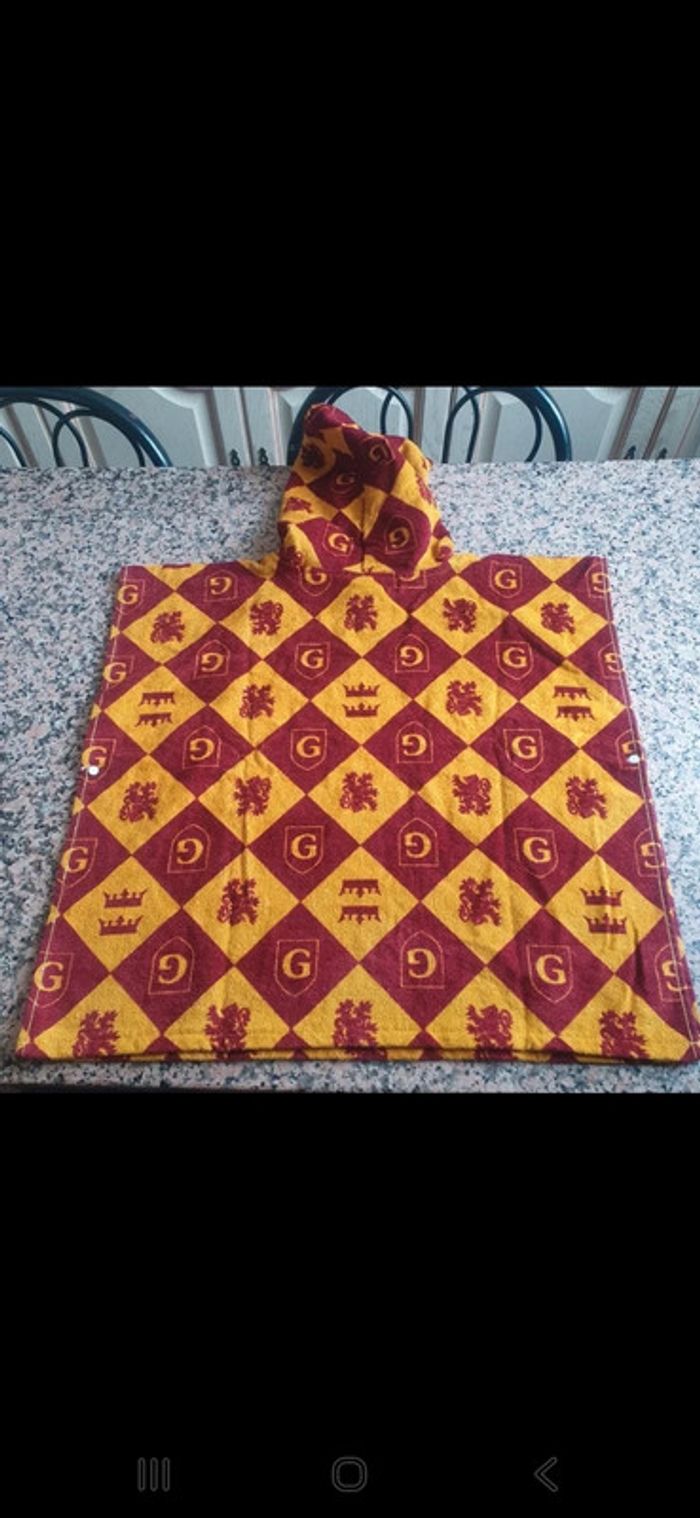 Cape de bain Harry Potter neuf - photo numéro 2