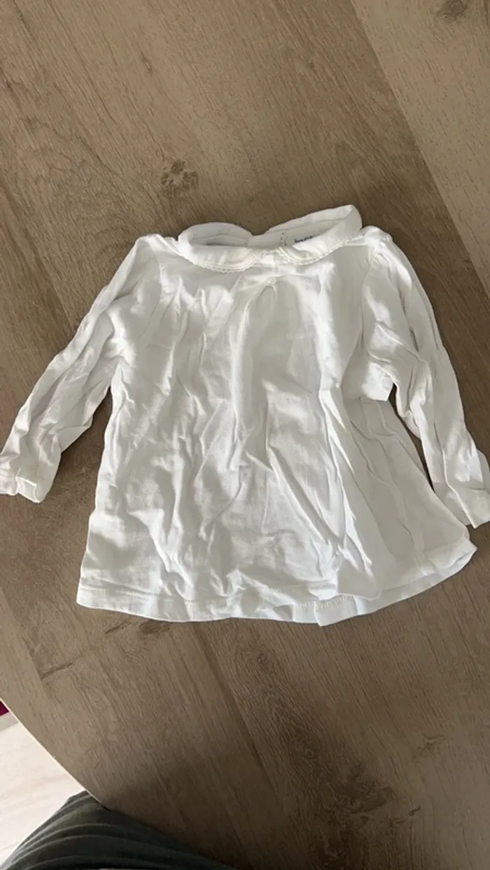 T-shirt x2 et Jogging bébé 9 mois - photo numéro 4