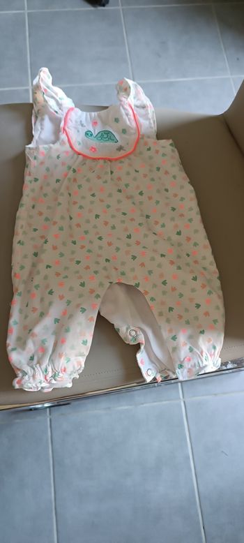 Combinaison à bretelles