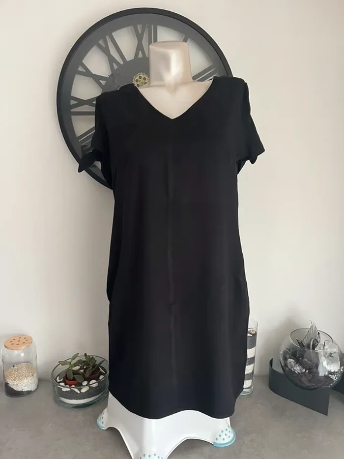 Robe noir camaïeu