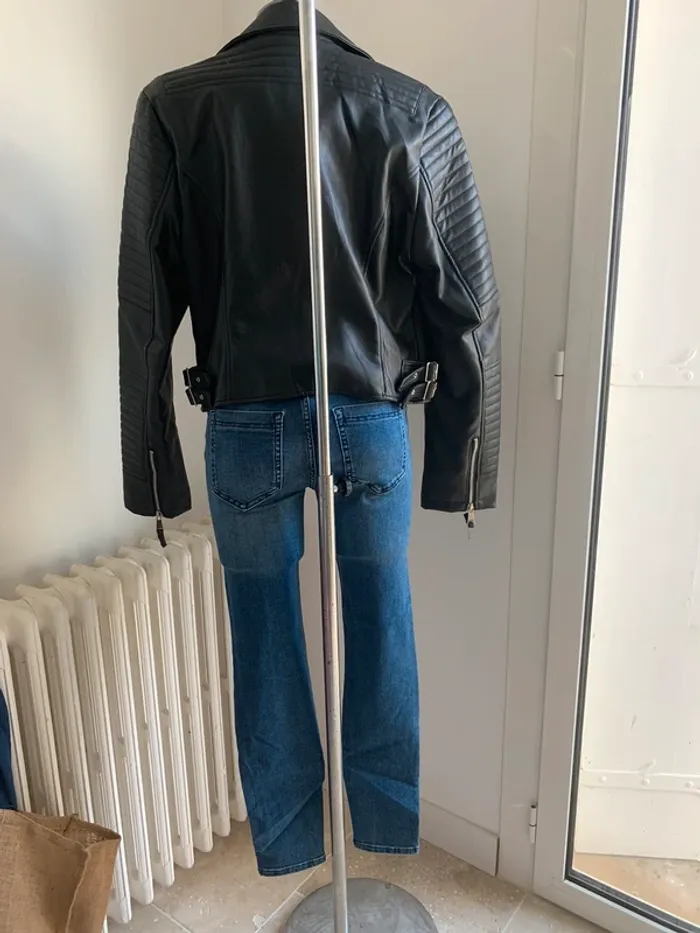 Blouson Cherry Koko neuf TS - photo numéro 3