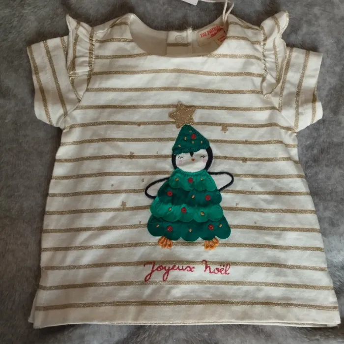 T-shirt Noël dpam 6 mois neuf