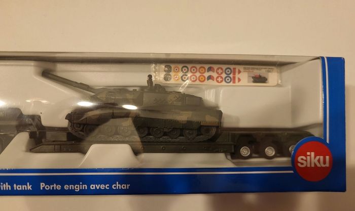 Porte engin avec char miniature 1/87 SIKU - photo numéro 3
