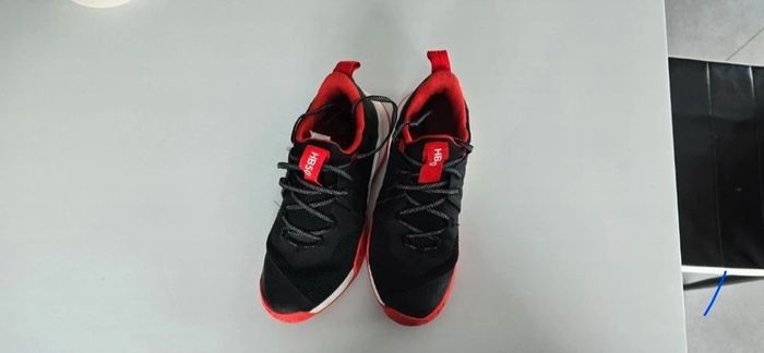 Chaussures de handball - pointure 39 - photo numéro 4
