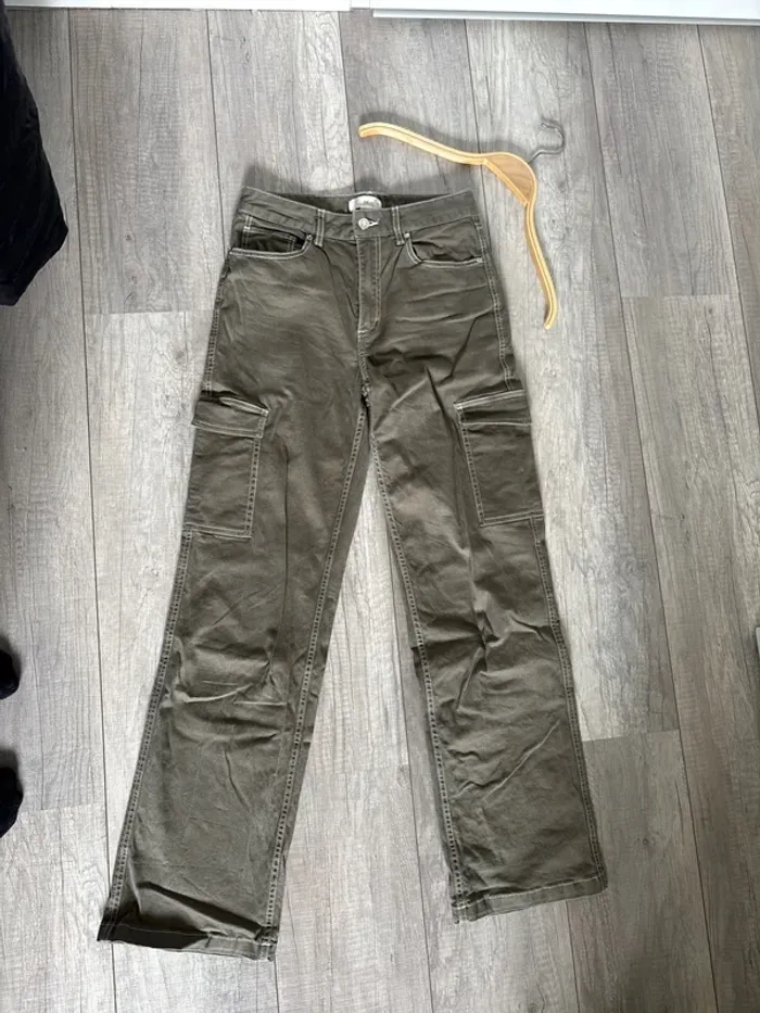 cargo vert kaki H&M