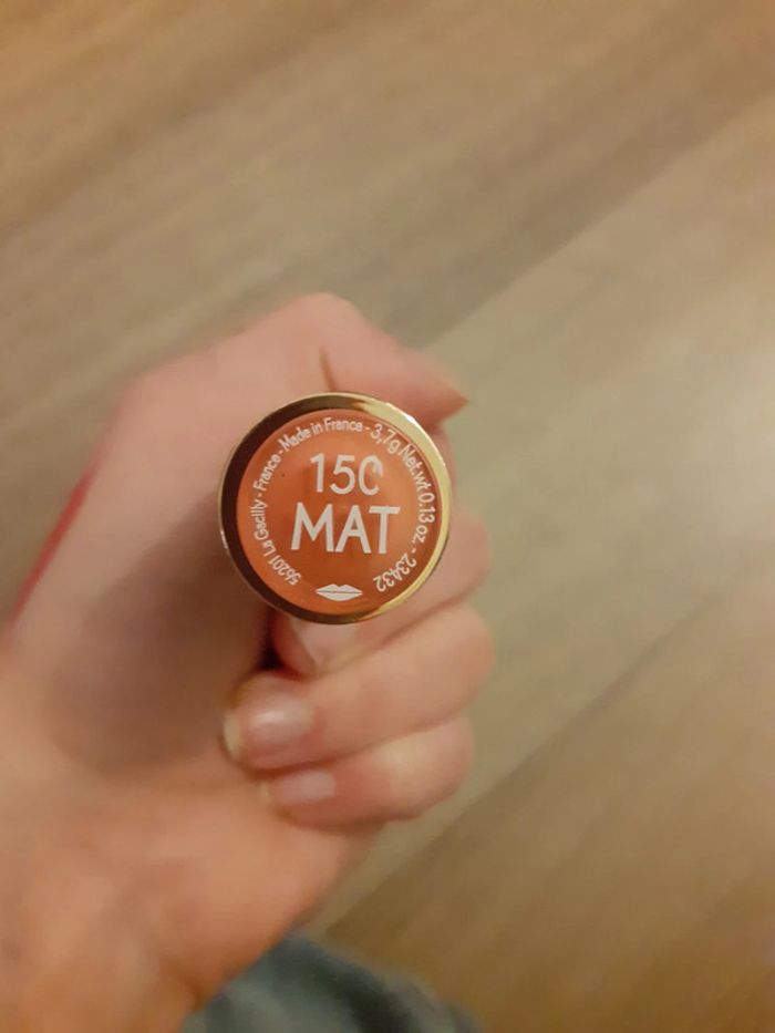 1 rouge à lèvres - photo numéro 4