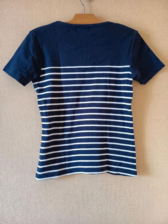 Tee-shirt. Marque affinités Armand Thiery (D42) - photo numéro 3