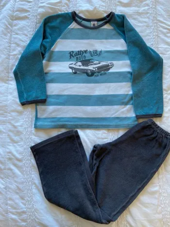 Beau pyjama Bateau 8/9 ans