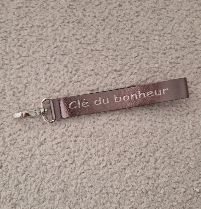 Porte clé "clé du bonheur" - photo numéro 2