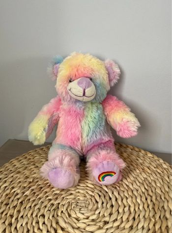 Ourson arc en ciel