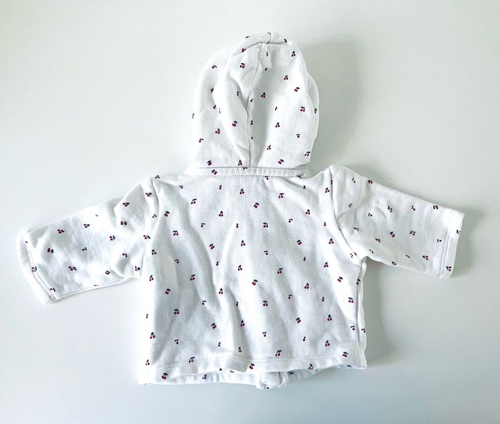 Sweat-shirt à capuche « Kiabi » 1 mois
