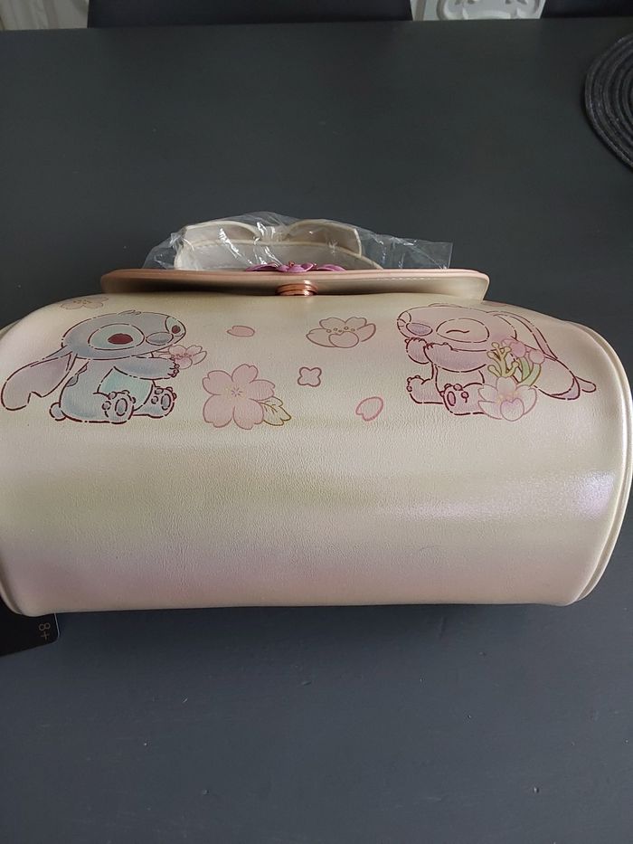 Sac STICH LOUNGEFLY - photo numéro 4