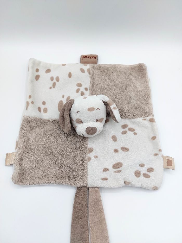 NATTOU - Doudou plat chien dalmatien blanc taupe marron collection Max et Noa attache tétine - photo numéro 2