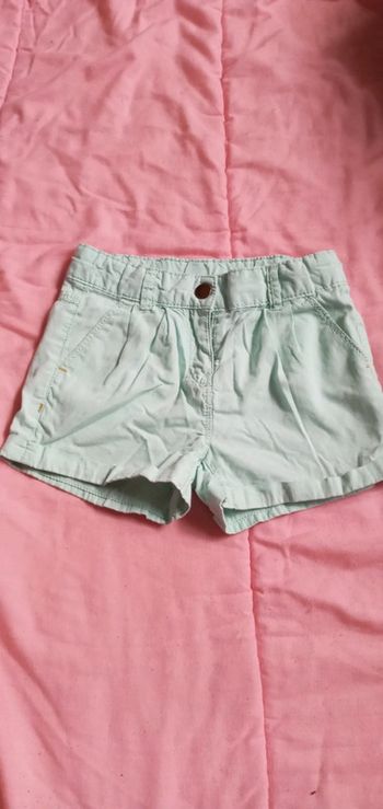 Short Kiabi taille 4 ans