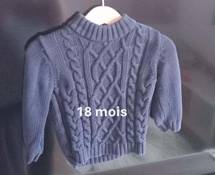 Pull torsadé marine