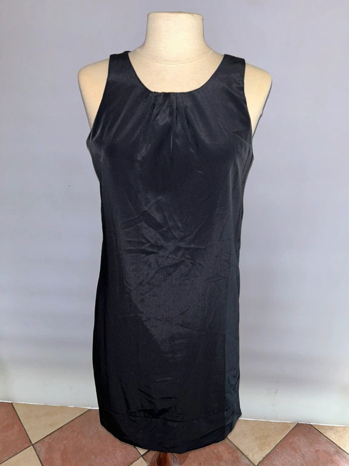 Robe noire chic décontractée