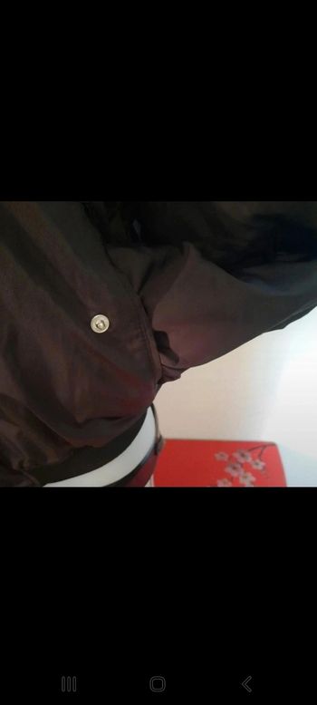 Blouson court et cintré bombers de chez Mango