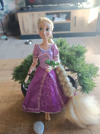 Poupée Raiponce 