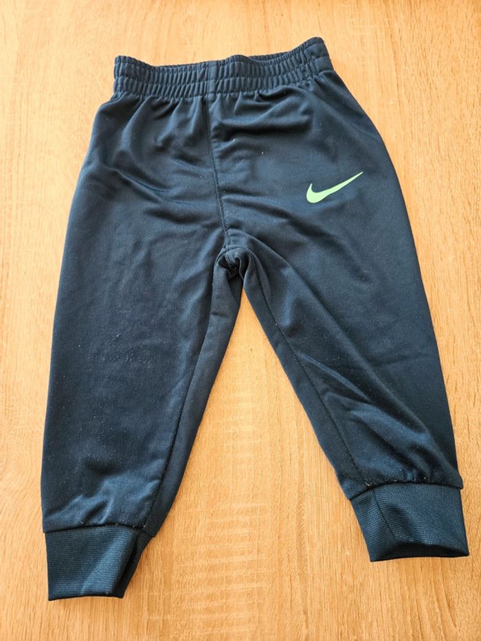 Ensemble jogging 12M - photo numéro 4