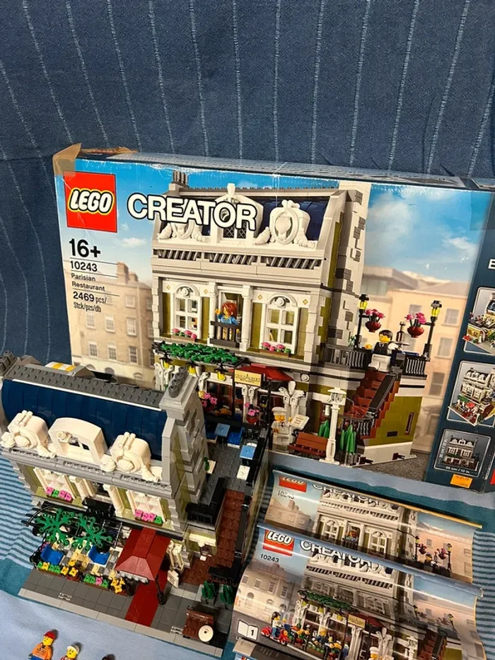 Lego Creator Le restaurant Parisien 10243 - photo numéro 4