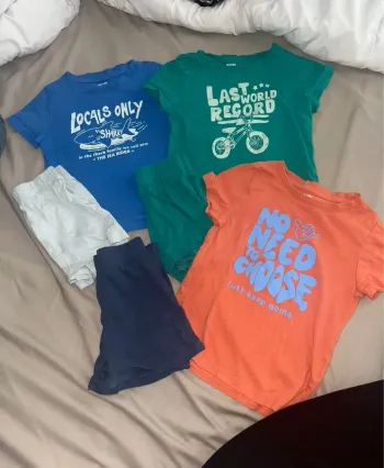 Lot de pyjashort / pyjama court kiabi 3 ans