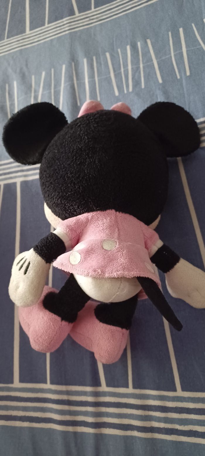 Très jolie petite peluche minnie - photo numéro 6