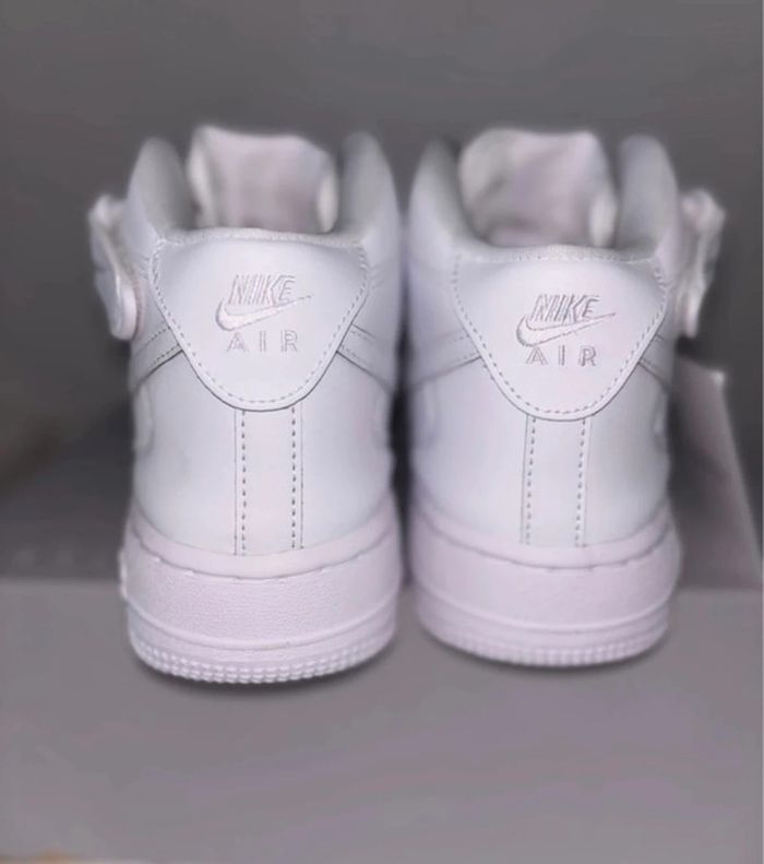 Nike Air Force 1 Mid P.38,5 Neuves unisex - photo numéro 4