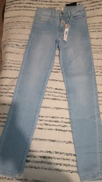 Jean slim denim collection RANA neuf avec etiquette